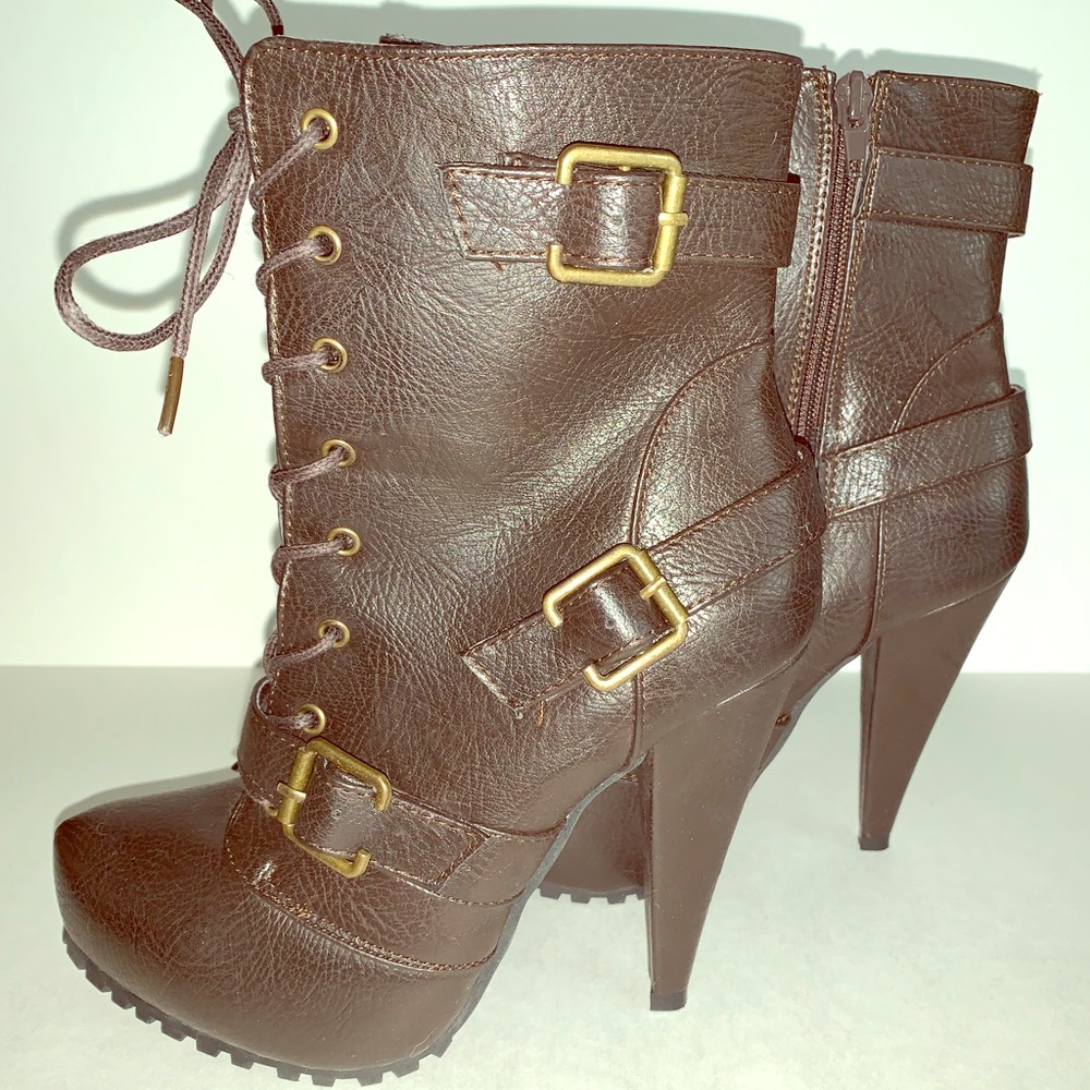 Charlotte Russe Size 8 brown lace up boots